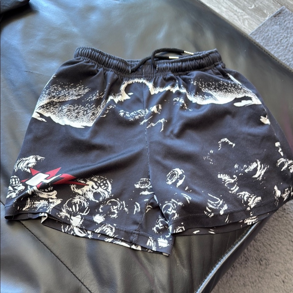 BERSERK GUTS Shorts